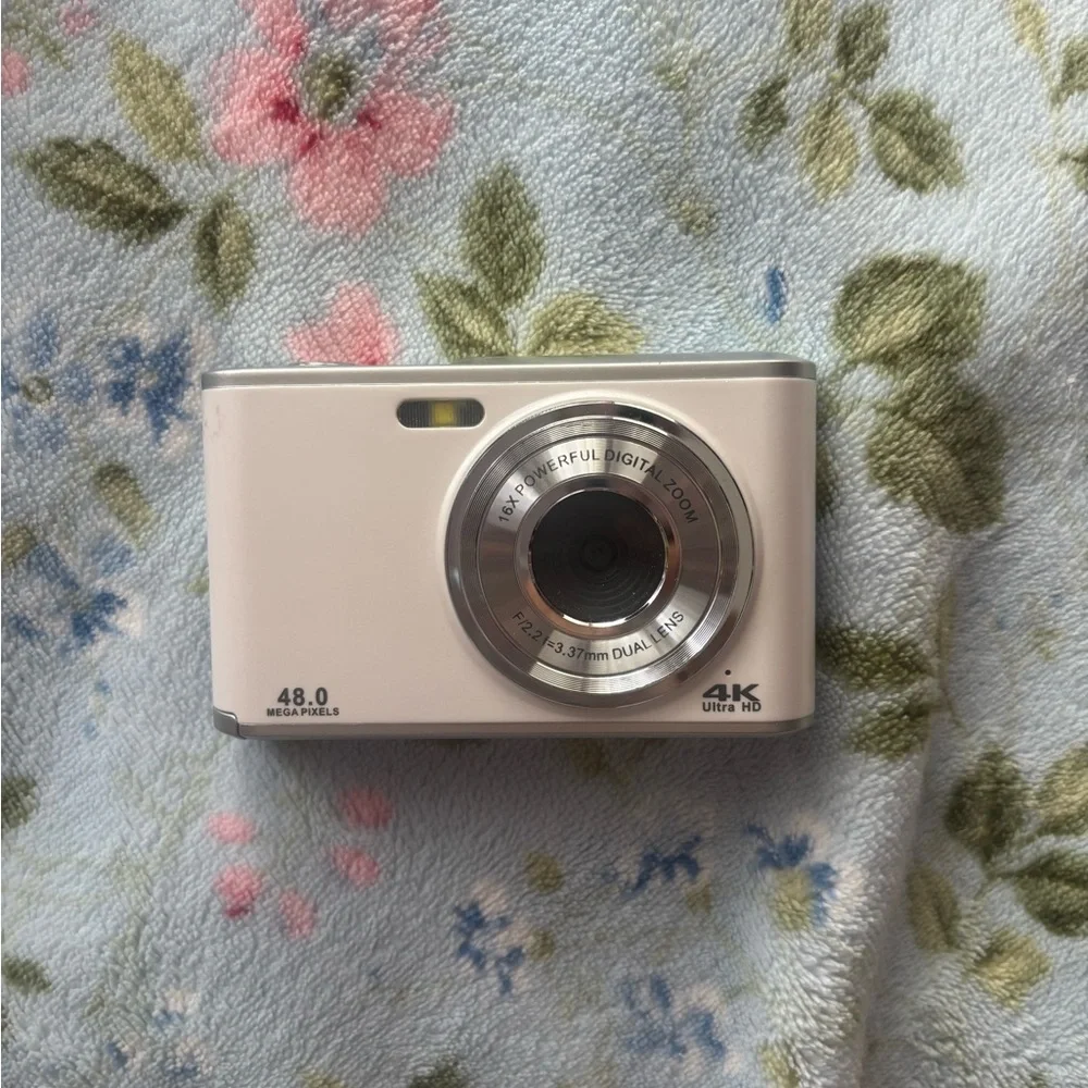 4K Ultra HD Digital Camera - White